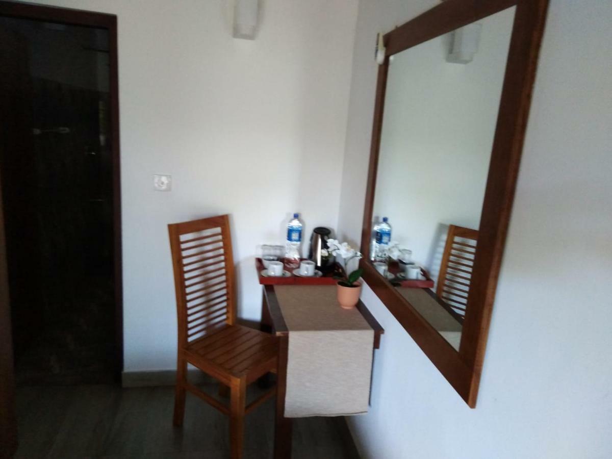 Lija Residence Negombo Exterior photo