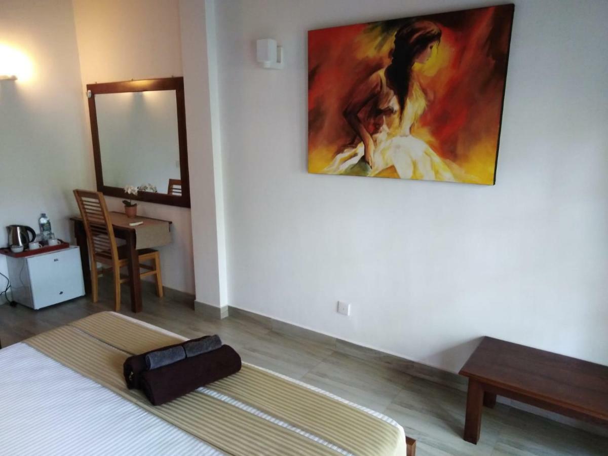 Lija Residence Negombo Exterior photo